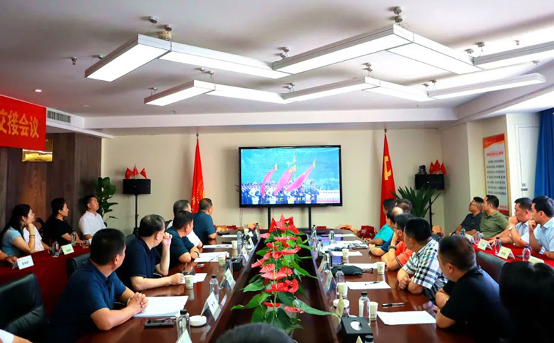 學習偉大的建軍精神.jpg